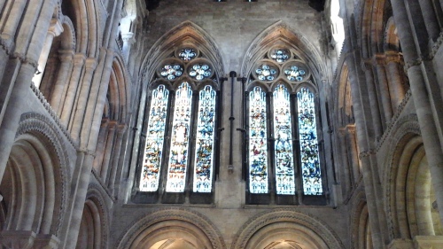 windows-at-romsey-abbey